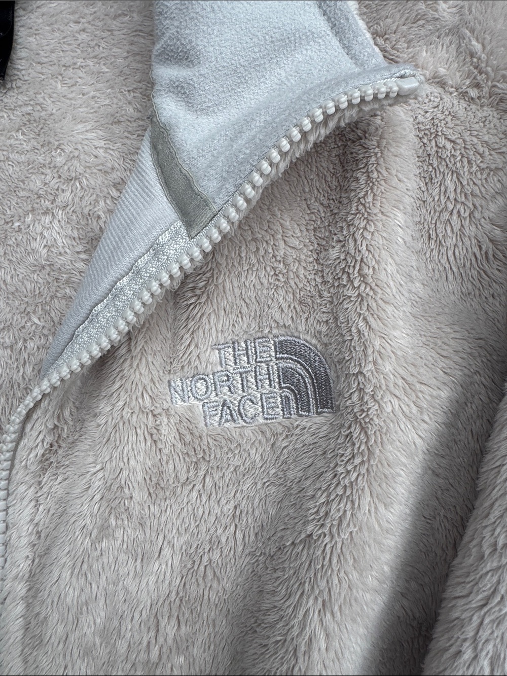The North Face Women's Light Beige Teddy Fleece Full-Zip Jacket - Picture 3 of 5